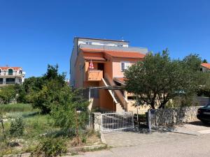 Apartments Nirvana Srima 10 metres from Beach