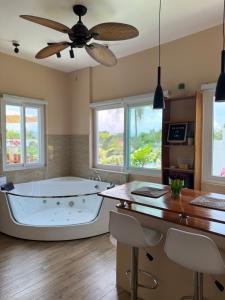 Moalboal LRS Lovers Nest