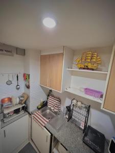 Stylish Bangkok Condo Furnished, Pool View Prime Location