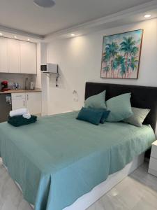 Ocean Glimpse- Las Americas