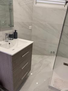 Ocean Glimpse- Las Americas