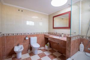 2 bed house near the beach with swimming pools