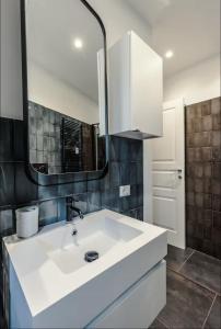 Large Room with private Bathroom