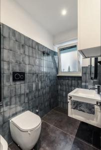 Large Room with private Bathroom