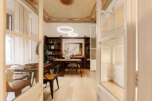 Bravissimo Plaça del Vi, Authentic Historic Apartment