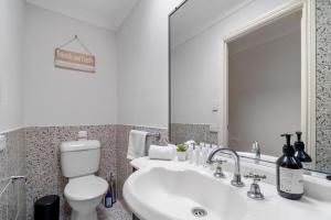 Refined Surfers Paradise Home