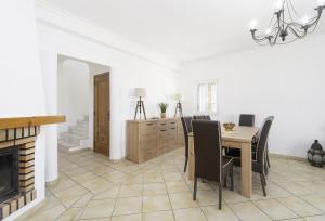 Villa Menina by Ocvillas