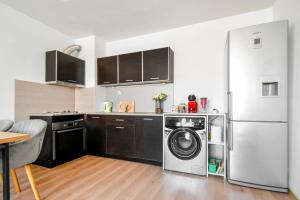 BudgetWork-Friendly Apartment near Business Park