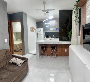 apto mobiliado - localizado na av beira rio