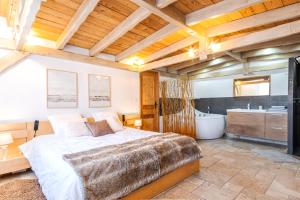 Chalet le Vertical - Chalet5*, sauna, jacuzzi, billard, balnéo, massage, pistes à 150 m