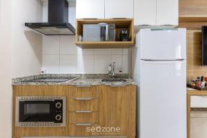 Studio c varanda a 500m do Metrô - MOP0103