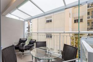 Studio c varanda a 500m do Metrô - MOP0103