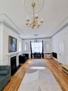 Bridgerton House - Detached 5-bedroom Property