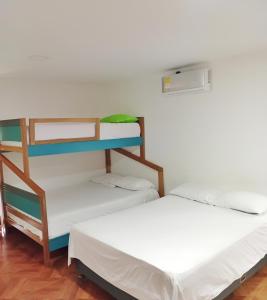 Apartaestudios coral del rodadero - cerca al mar