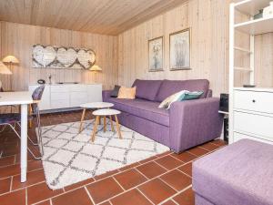 8 person holiday home in Glesborg