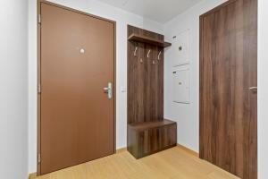 Sky Park Luxury Apartment with Stunning Views