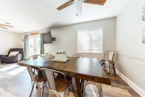 La Vista Bay-112 - 75th St -Upper -D