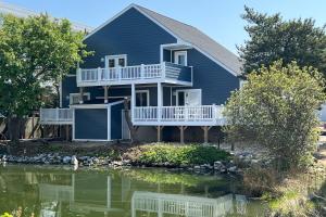 La Vista Bay-112 - 75th St -Lower -C