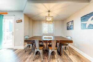 La Vista Bay-112 - 75th St -Lower -C