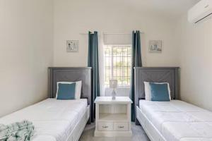Cerulean Getaway, 2Bedroom OCV with Pool & Beach Access