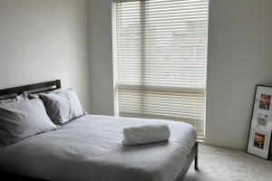 Luxury 2 Bed In Royal Arsenal Family Ok Balcony