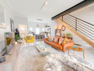 Coastal Bliss Getaway Awaits!