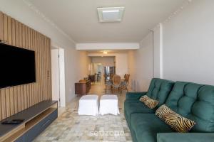 Apto c varanda e vista frente Mar em BC - IPC0902