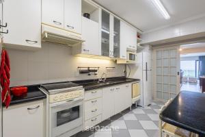 Apto c varanda e vista frente Mar em BC - IPC0902