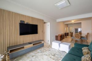 Apto c varanda e vista frente Mar em BC - IPC0902