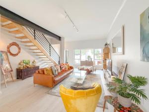 Coastal Bliss Getaway Awaits!