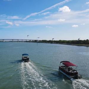 Private Boat Tour Montreal