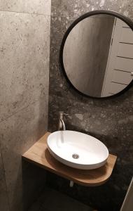 Нові апартаменти 2 поверх, поруч лікарня та парк Феофанія, МХП