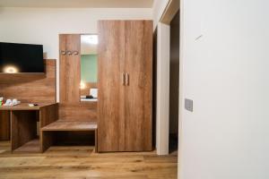 Elysium Self Check-In Rooms