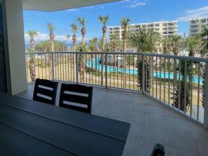 Destin West Heron 307 - Great value! - Lazy River - Close Walk to Beach