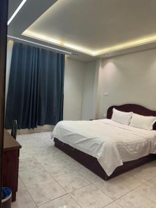 الأوائل الذهبية للشقق المخدومة فئة اقتصادي