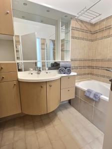 Vista Calanques 6 personnes fibre piscine vu mer