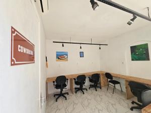 Nomads Hostel Multicultural & Coworking