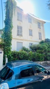 Sublime 2 bedroom spacious and bright AC Private parking