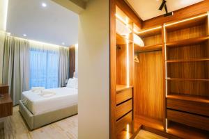 Sea-View Apartment, 2-Minute Walk from Tanger-Ville Station