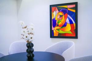 Sea-View Apartment, 2-Minute Walk from Tanger-Ville Station