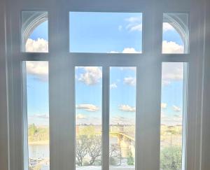 18ppl Central Unique Danube & Parliament View, AC, 7BR 6BA