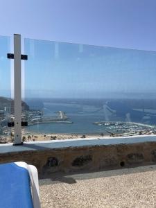 A Cliffside Ocean View Sanctuary for Couples