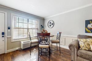 Pool and Riverfront! Couples Retreat in Smoky Mtns