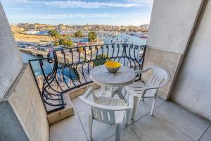 Seaview Apartment balcony in Gzira