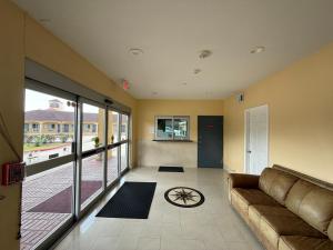 Budget Host Inn Stafford - Houston