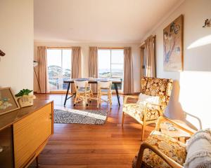 Home & Away at Coles Beach