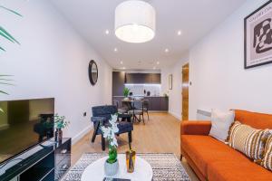 City Centre Flat with a Terrace