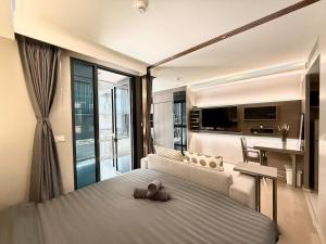 BTS Thong Lor Downtown Low-rise Large 1 Bedroom