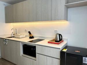 Modern apto Near Corferias wifi and kitchen I QS living 305