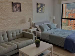 Bright & Cozy Loft Prime Corferias Location I QS living 904